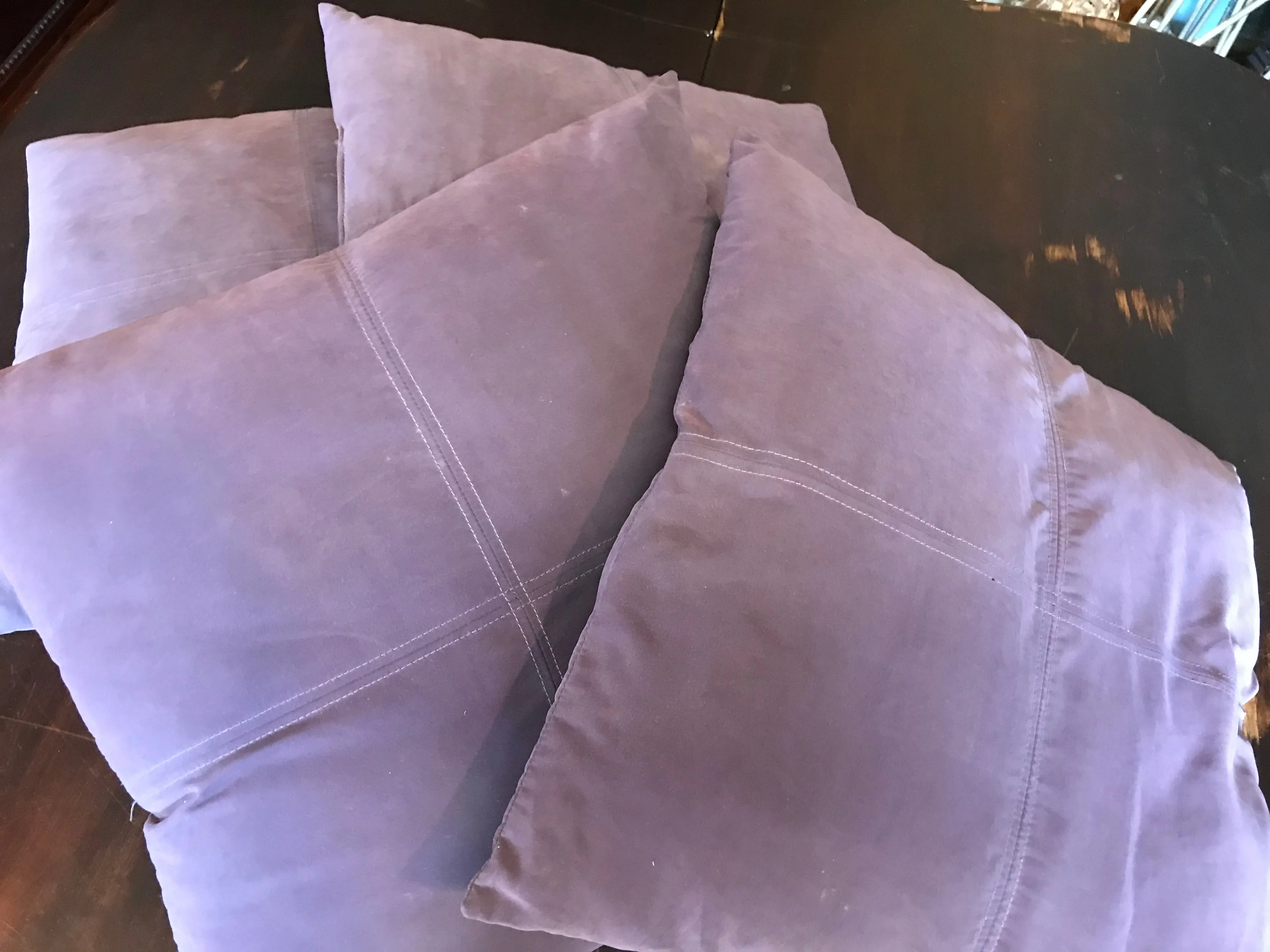 € Square PILLOW 18” Light Dusty Purple Set/4