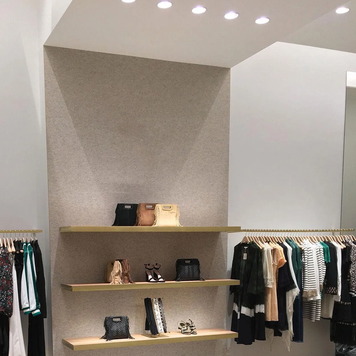 ANKUR TRAZER RECESSED LED DOWNLIGHT FOR RETAIL STORES AND HOSPITALITY