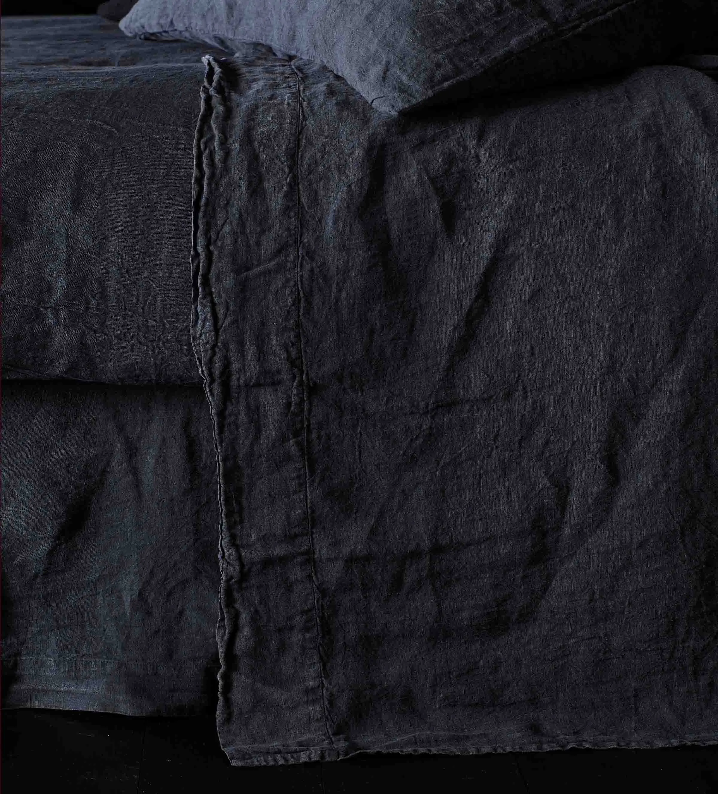 Black 100% Linen Bed Linen