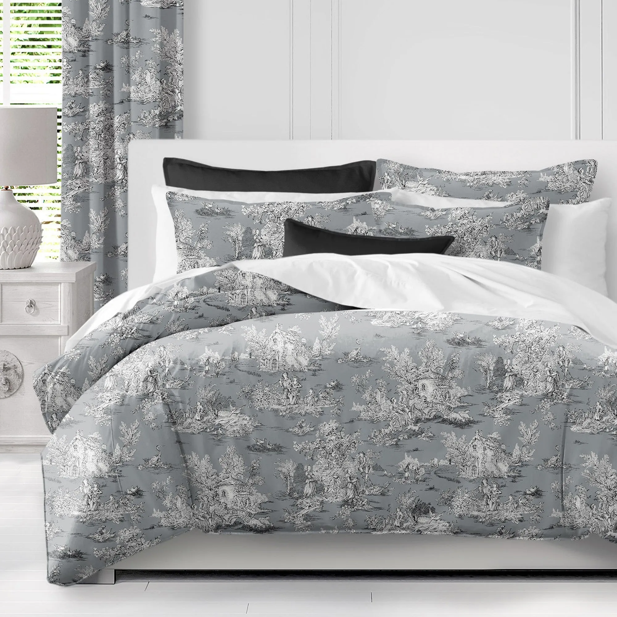 Chateau Gray/Black Bedding