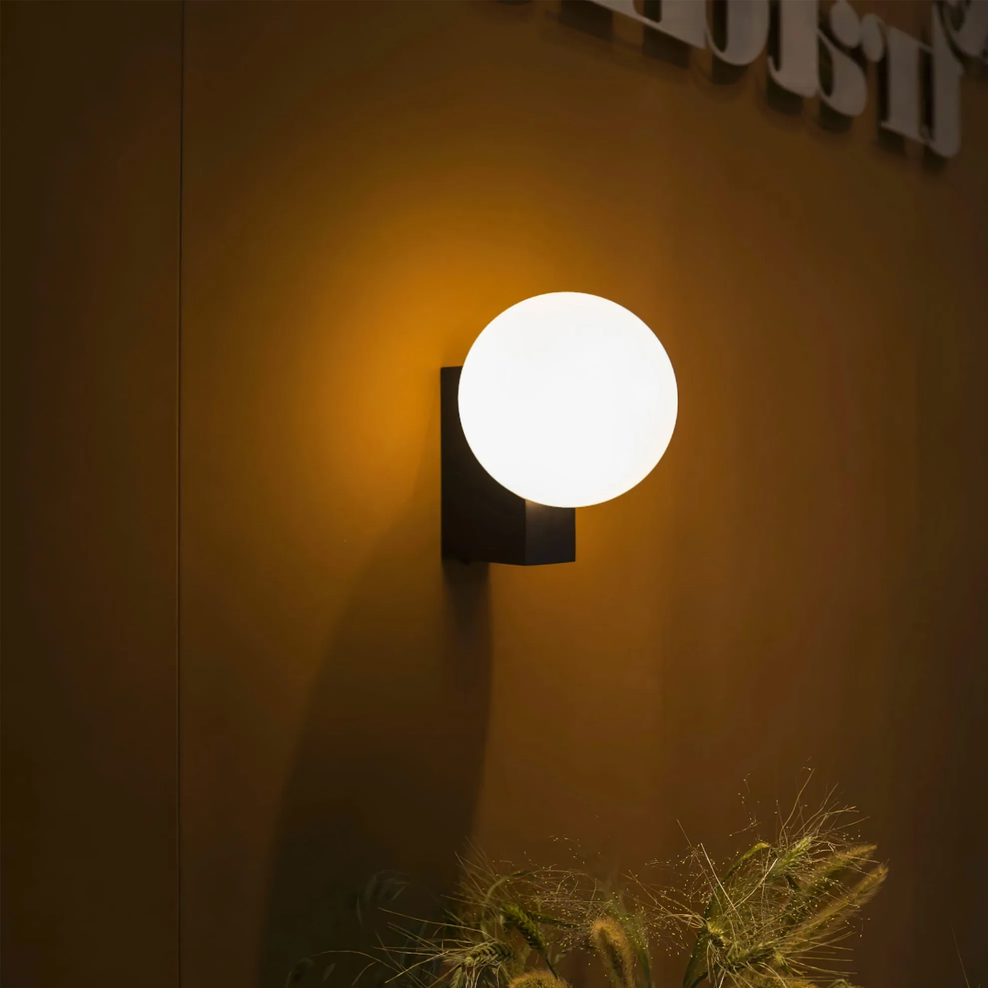 Circle Cube Wall Lamp