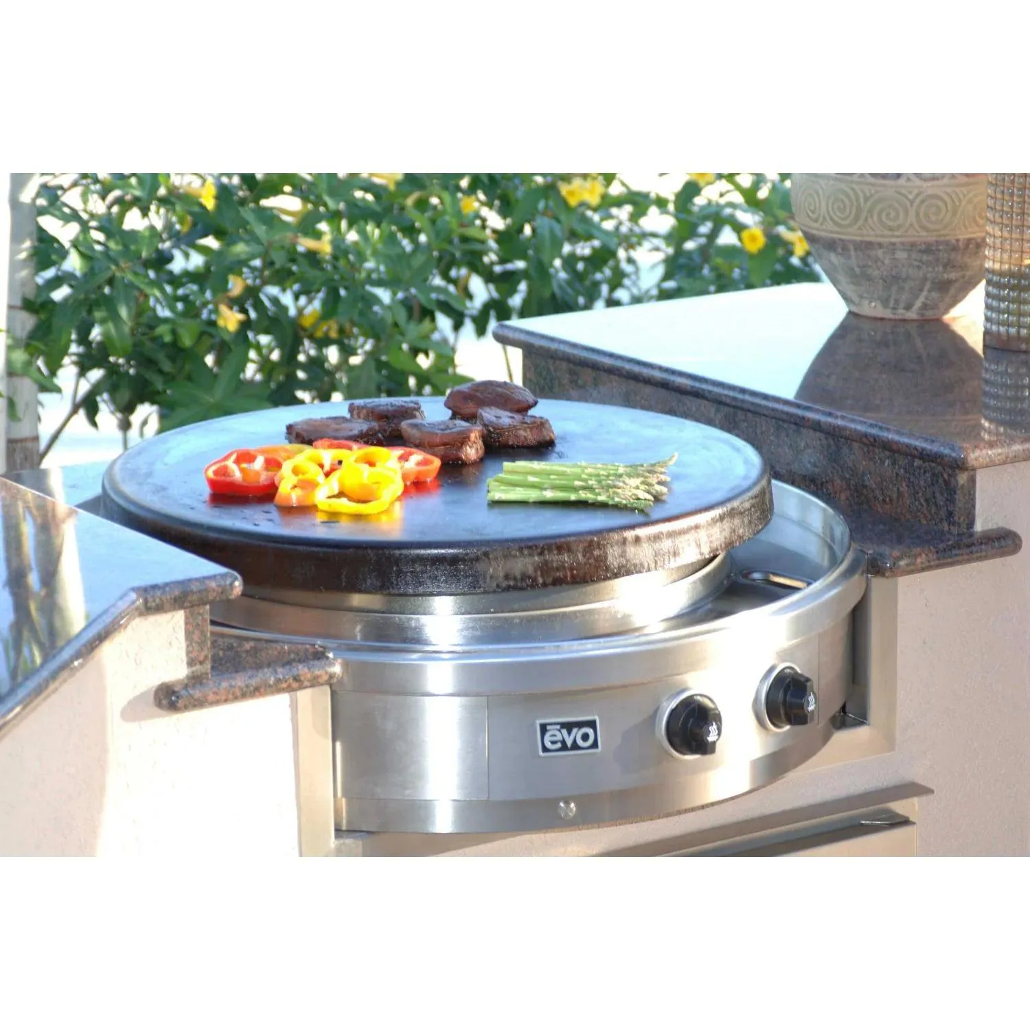 Evo Affinity 30G Built-In Flattop Gas Grill