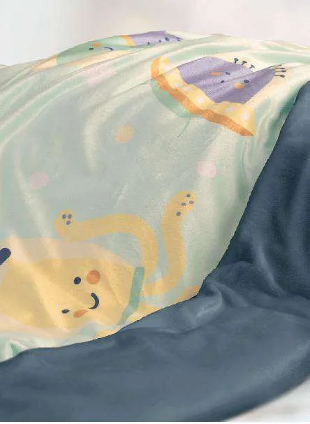 Jelly Bean Kids UFO Weighted Blanket - AQUA