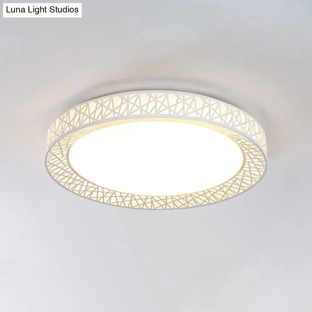 Modern Thin Iron Bird Nest Flush Light Fixture in White with LED Surface Ceiling Lamp and Recessed Diffuser - 16"/19.5" Wide