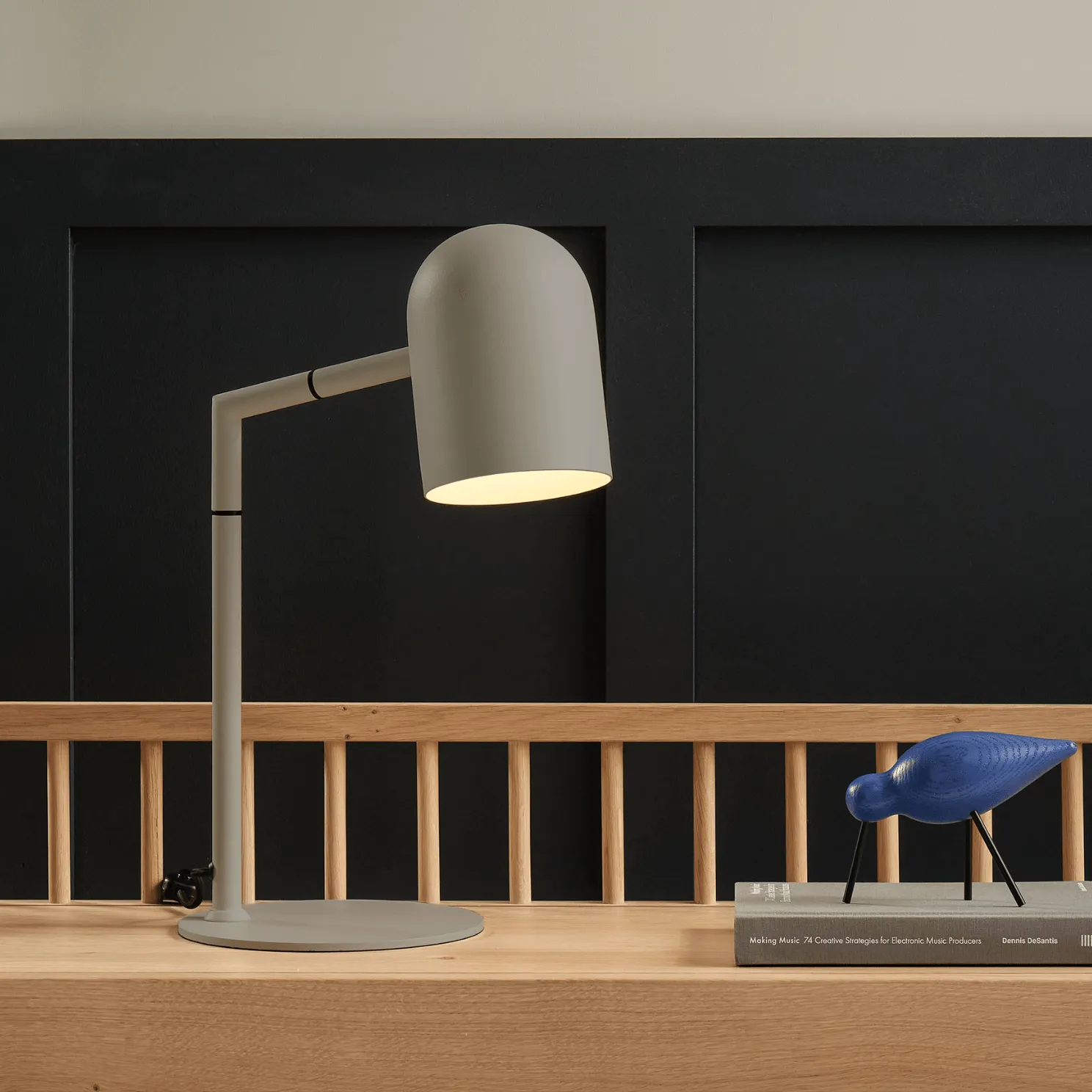 Pia Desk Lamp | Bone