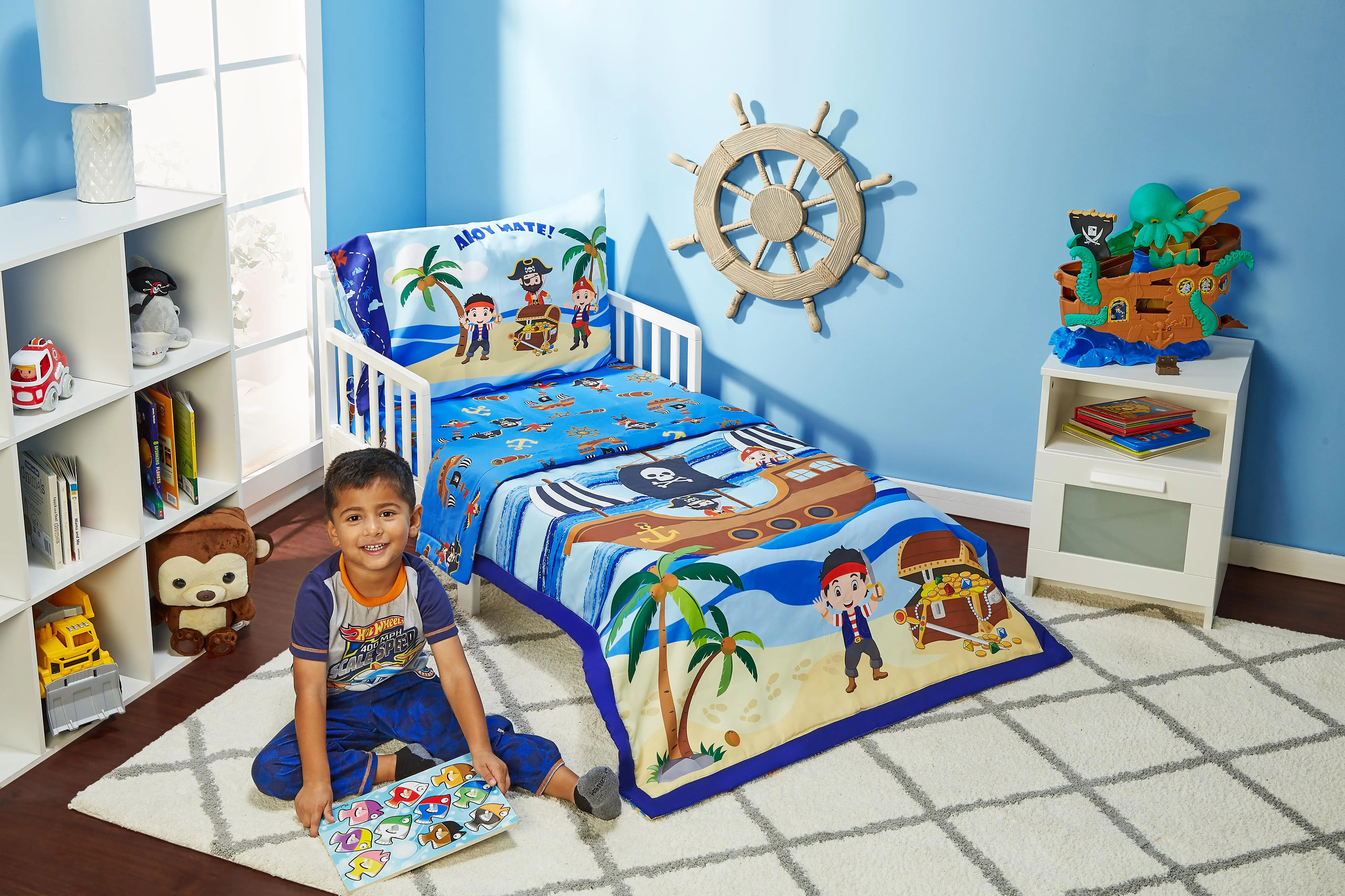 Pirates Treasure Hunt 4-Piece Toddler Bedding Set