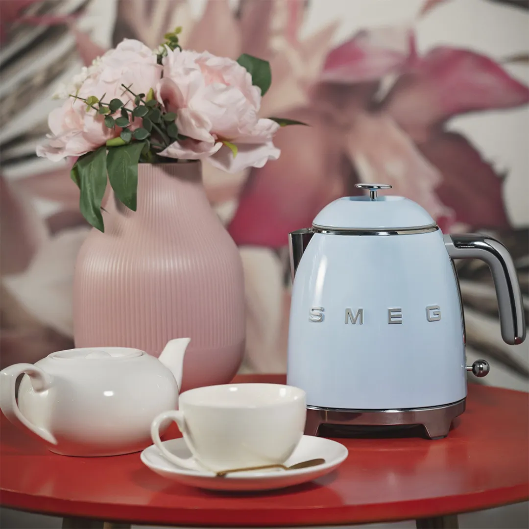 SMEG KLF05 (Variety of Colours) 0.8L 50’s Retro Style Mini Electric Kettle