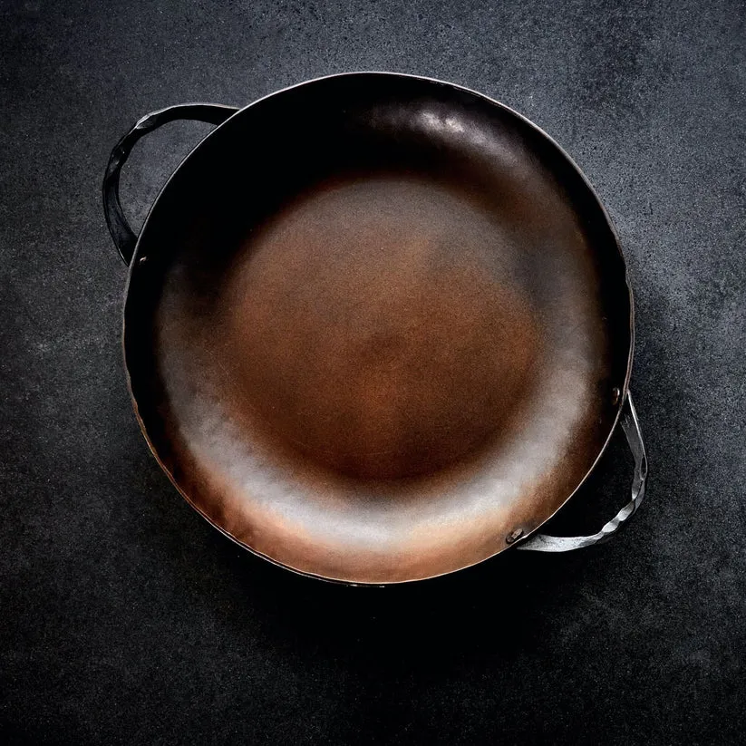 Smithey Ironware: Carbon Steel Round Roaster